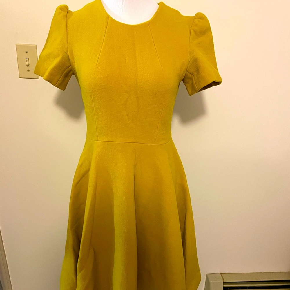 Beautiful Gianluca Capannolo Yellow Dress with puff sleeves, Made in Italy